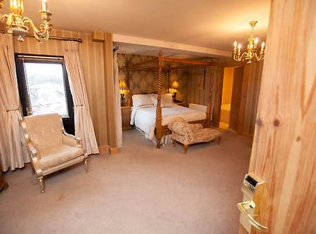 The Mariner, Westport Hotel Bagian luar foto