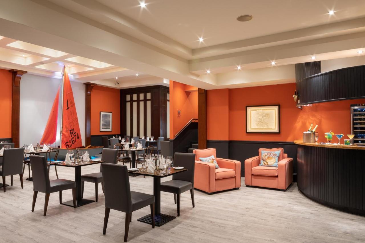 The Mariner, Westport Hotel Bagian luar foto