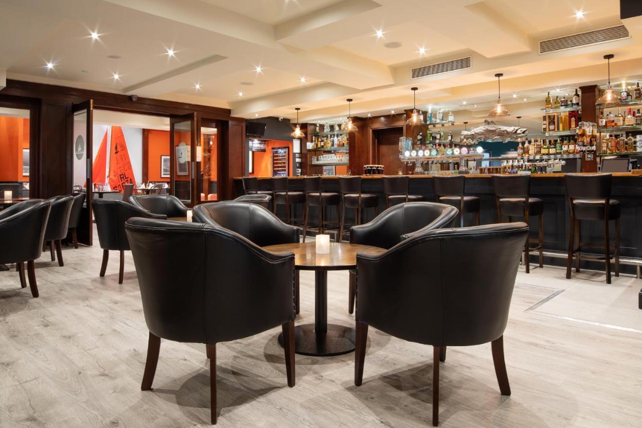 The Mariner, Westport Hotel Bagian luar foto